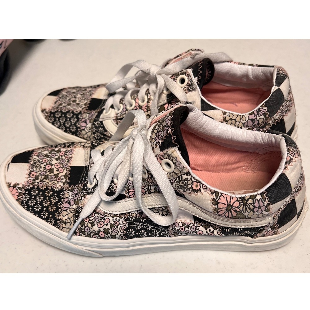Vans Old Skool Patchwork Floral Sneakers Size 8 Multi Color Pink Black 508731